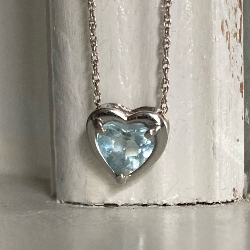 Aquamarine 10K White Gold Heart-shaped Bezel Set Pendant Necklace 18" Chain